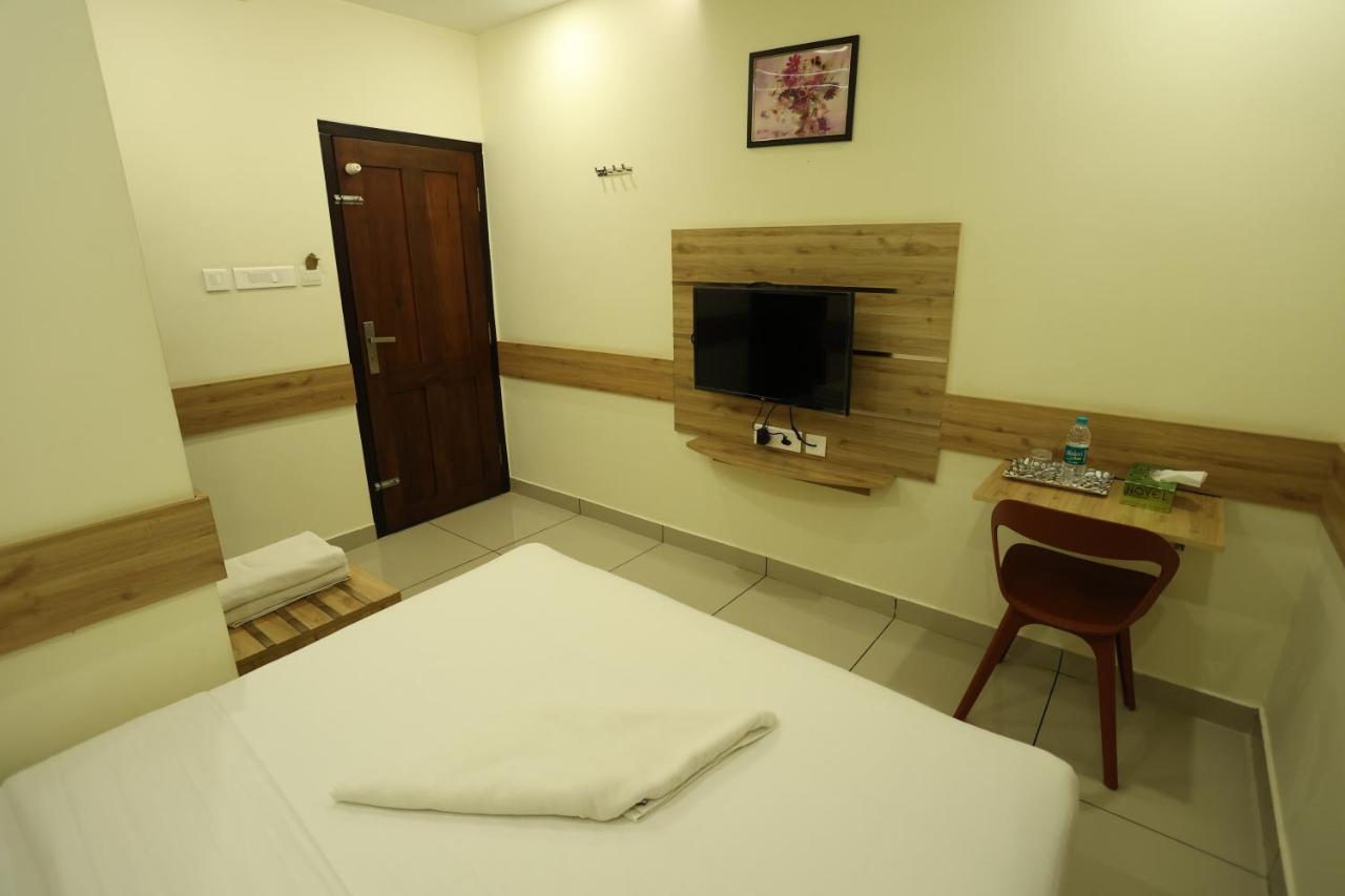 Balaji Regency Kanhangad Kannangad Eksteriør billede