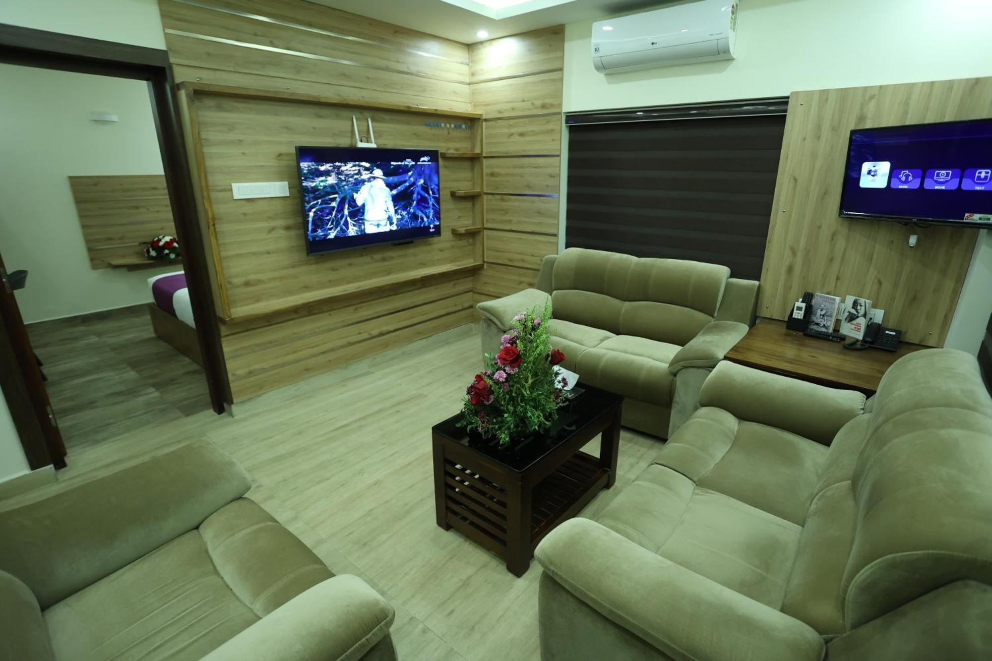 Balaji Regency Kanhangad Kannangad Eksteriør billede